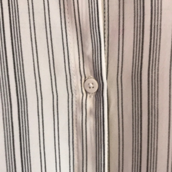 White and black striped dress - Picture 6 of 8